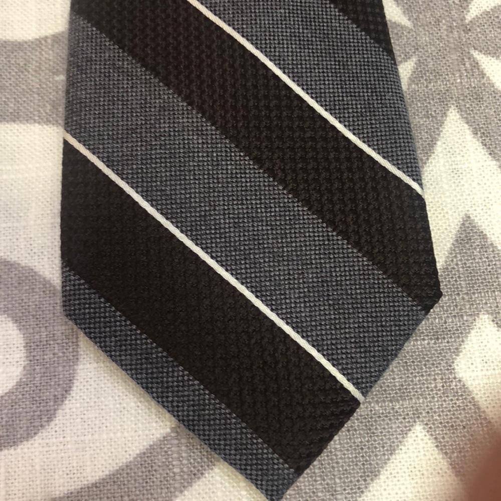 Men’s Michael Kors Tie - Picture 2 of 5